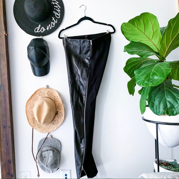 Danier Leather Pants with Side Zippers - Picture 3 of 3